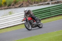 Vintage-motorcycle-club;eventdigitalimages;mallory-park;mallory-park-trackday-photographs;no-limits-trackdays;peter-wileman-photography;trackday-digital-images;trackday-photos;vmcc-festival-1000-bikes-photographs